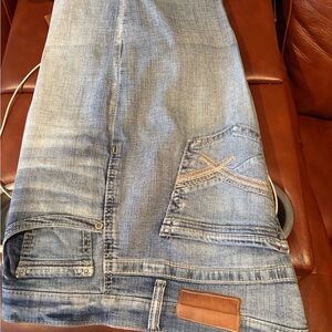 BKE Men's Light Wash Bootcut Jeans